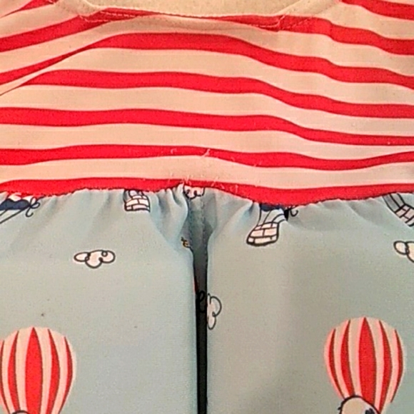 Sunuva at the beach with Peanuts Floatsuit - Picture 6 of 7